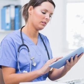 nurse-tablet